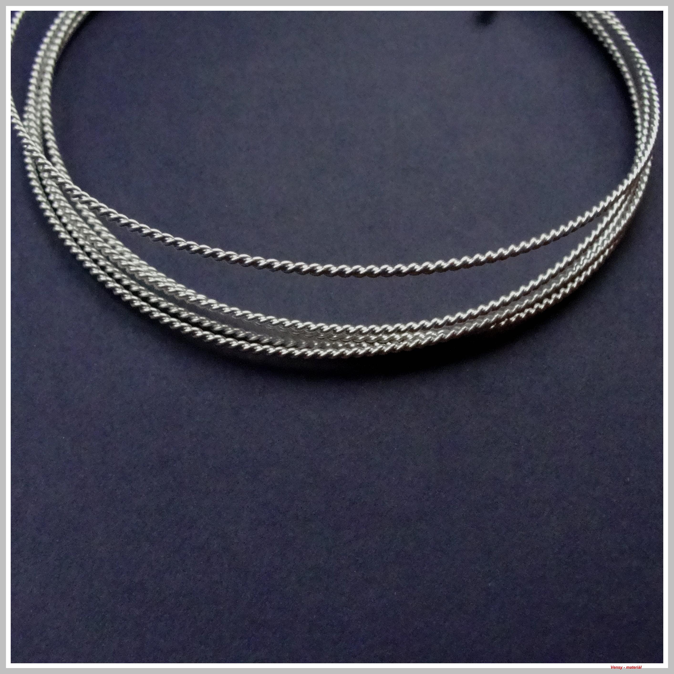 Kordovaný drát bižuterní cca 1 mm