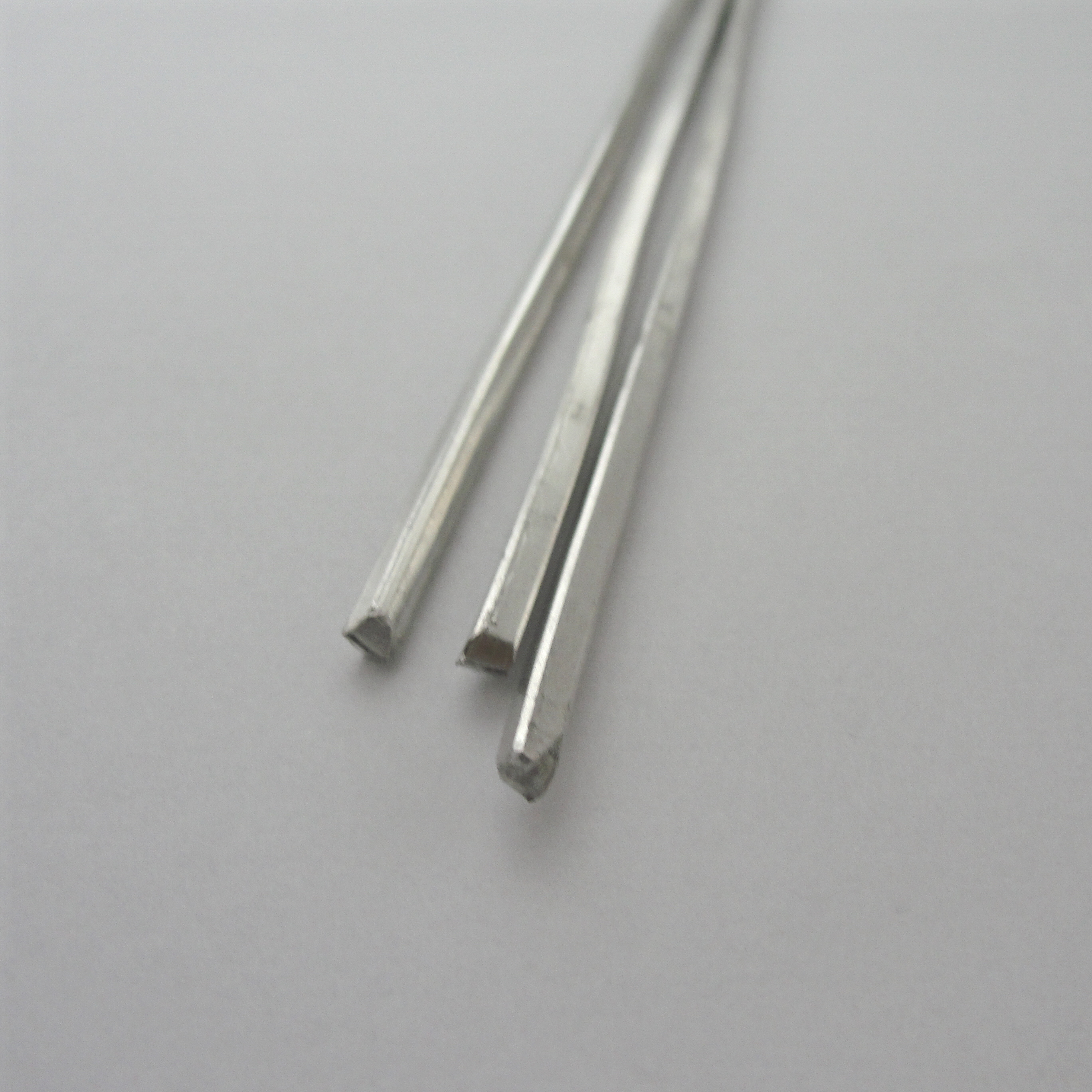 Cín Sn97Ag3 pruty 100 g