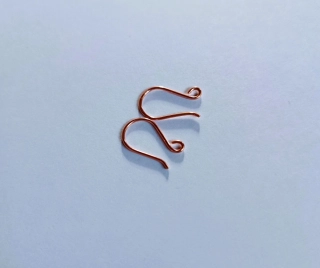 Afroháček ze surové mědi 1 mm/pár